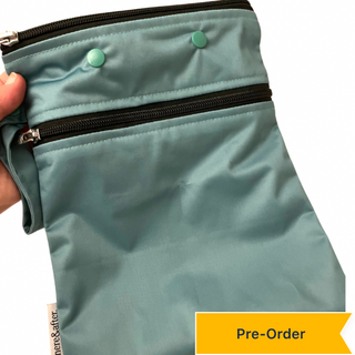 V2 'On The Go' travel wipes bag