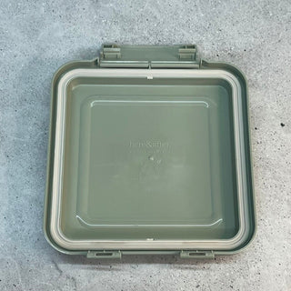 Replacement container seal for wipes container 