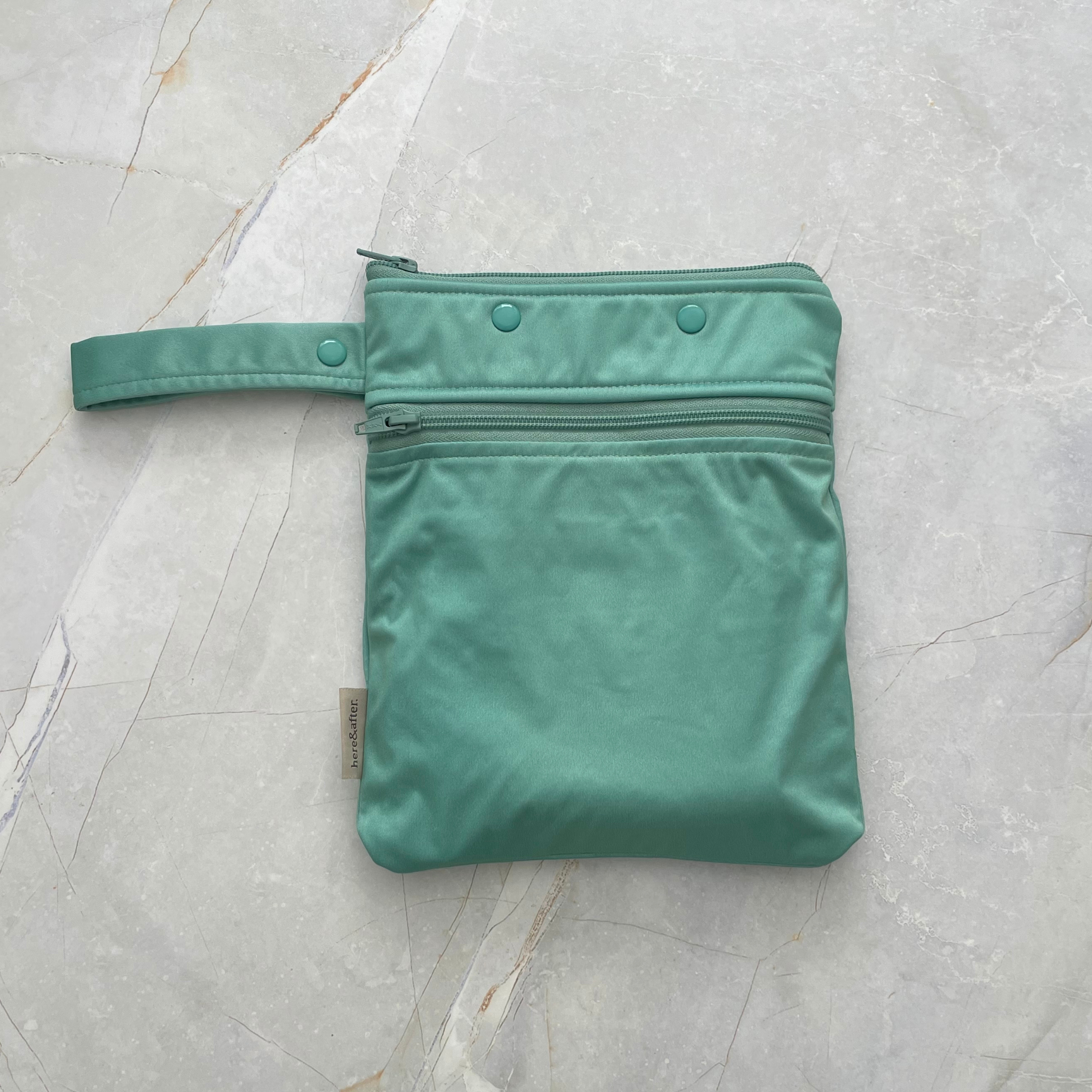 Here & After Double Pocket Wet Bag | On The Go Travel Bag | Cloth Wipes | Aussie designed | How to store cloth wipes 